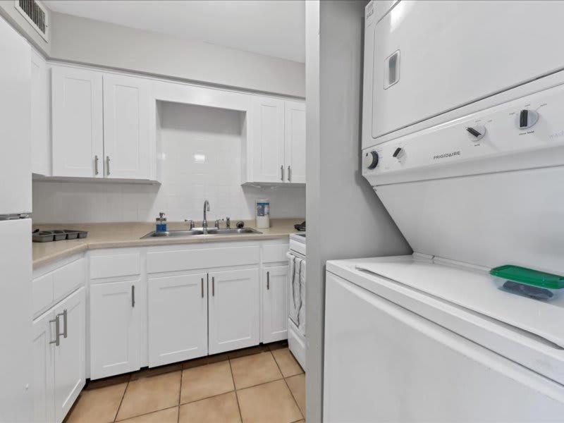Apartmán Designed And Cozy 1Br With Parking Near Stores Tampa Exteriér fotografie